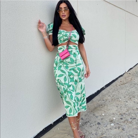 Zara blogger fav floral skirt - Picture 5 of 8